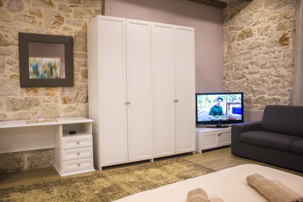 Apartmens Melisa Vrsar Buitenkant foto